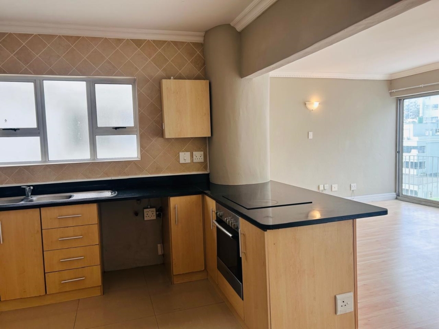2 Bedroom Property for Sale in Sea Point Western Cape
